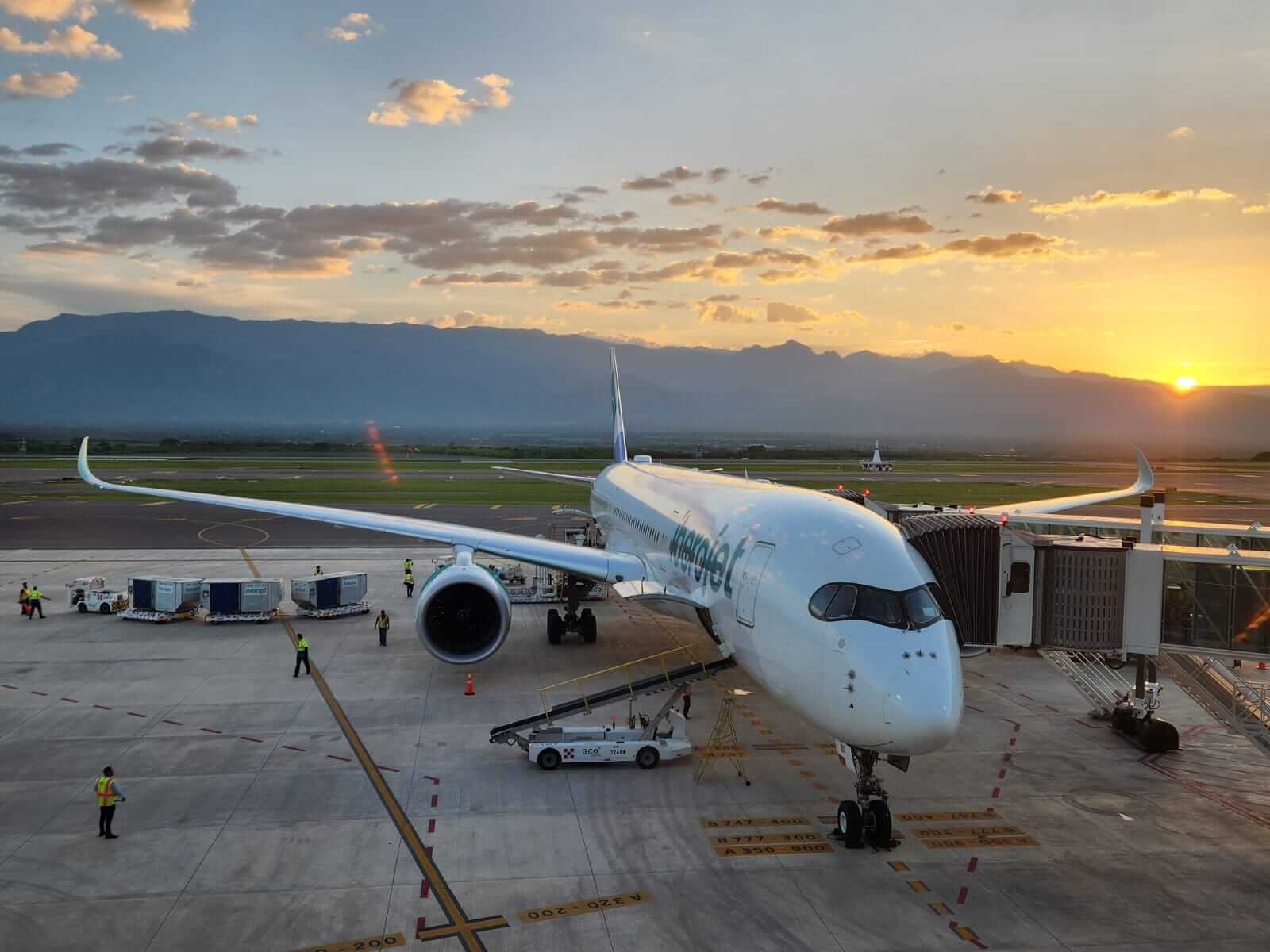 iberojet palmerola airport xpl honduras