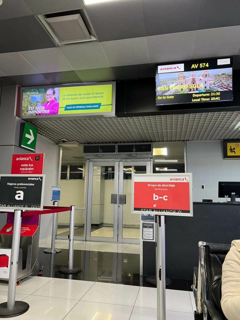 Terminal gate Avianca flight El Salvador Airport